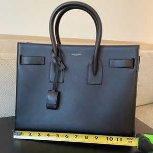 Classic Sac De Jour Small in Smooth Leather- Black